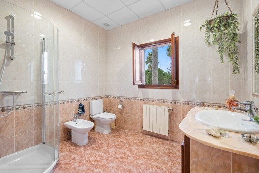 Bright shower bathroom