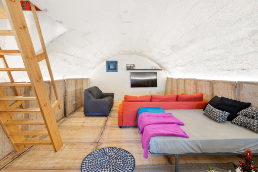 Separate living/ sleeping area in the souterrain