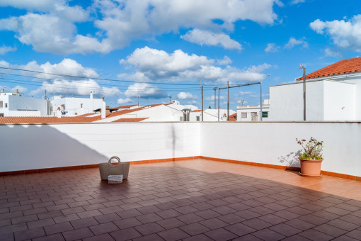 Wonderful house with large roof terrace in Es Migjorn